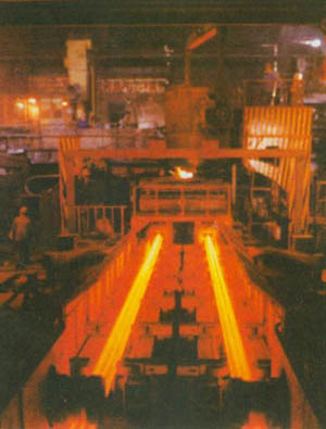 方形结晶器铜套产品在水平连铸造机中的使用（双流）